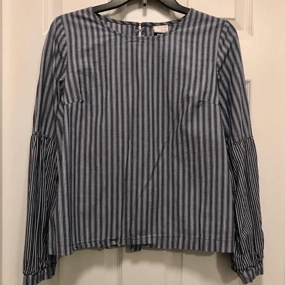 Blue/white striped top